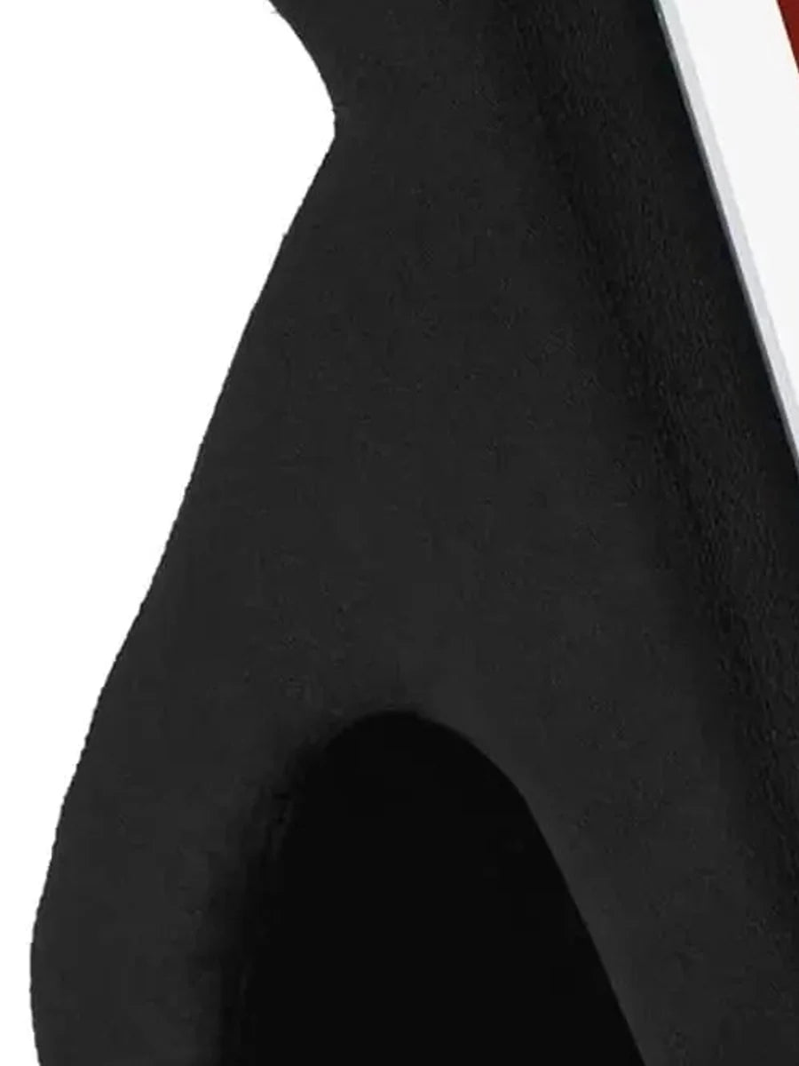 Close view of black microfiber and the front device ledge